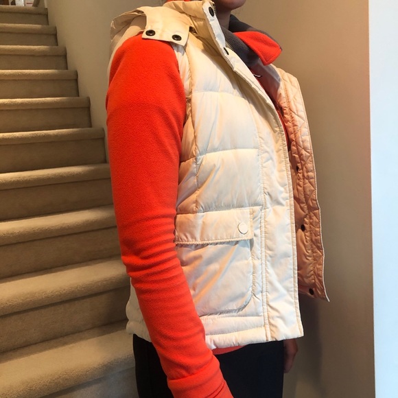 Gap Kids Cream Puffer Vest Jacket - Picture 2 of 7
